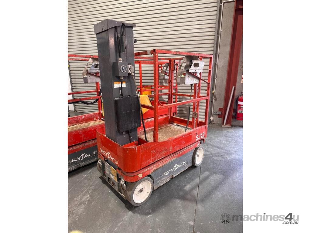 Skyjack SJ12
